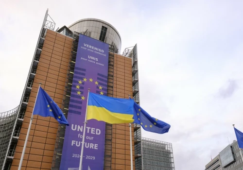 Dwóch oligarchów zniknęło z listy sankcyjnej UE. Chciały tego trzy państwa