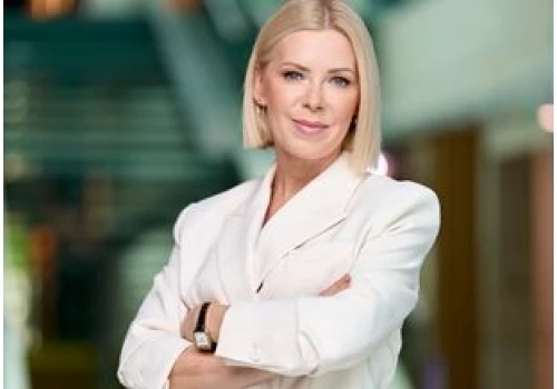 Joanna Kryńska: Bałam się, ale zaufałam specjalistom. Po zabiegu powtarzałam, że żyję, mówię, a włosy mi odrosną
