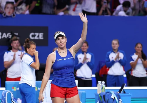 Cenna wygrana mistrzyni Wimbledonu. Na wagę półfinału