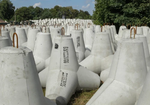 „Zęby smoka” nową atrakcją turystyczną. Turyści ruszyli na granicę z Rosją
