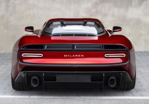 Wszystko zaczęło od stacji benzynowej. McLaren wraca do korzeni i zmienia logo