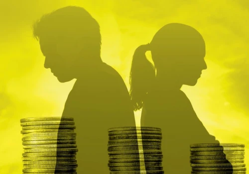 Kobiety częściej tracą na rozwodach, bo wierzą, że miłość i przysięga wystarczą. „Brak edukacji finansowej nie jest tu usprawiedliwieniem”