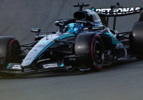 Baku nie wybacza błędów. Oto pułapki toru i nowe zasady wyprzedzania F1