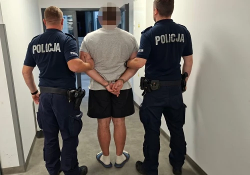 Poszukiwany listem gończym wpadł podczas libacji alkoholowej. Ukrywał się dwa lata
