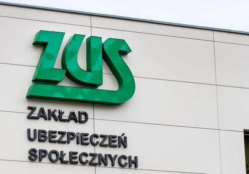 ZUS radzi, jak uniknąć nieuczciwych opłat. 