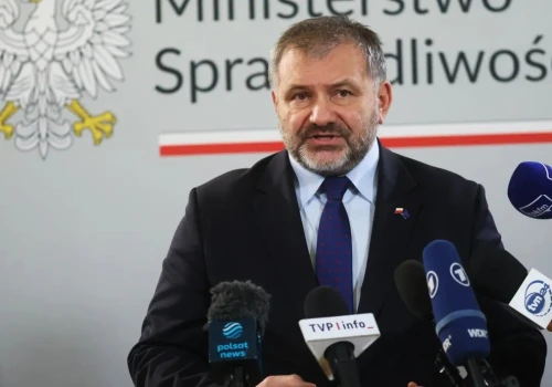 Żurek o możliwość użycia policji w związku z sytuacją w Trybunale Konstytucyjnym: Nie możemy wykluczyć, że prawo będziemy przywracać za pomocą służb