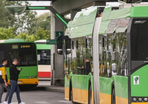 Szarpanina w autobusie, kierowca wypchnął pasażera. Reaguje MPK