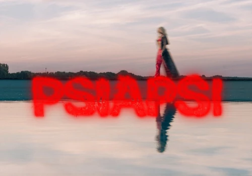 Kasia Moś prezentuje nowy utwór „PsiaPsi”