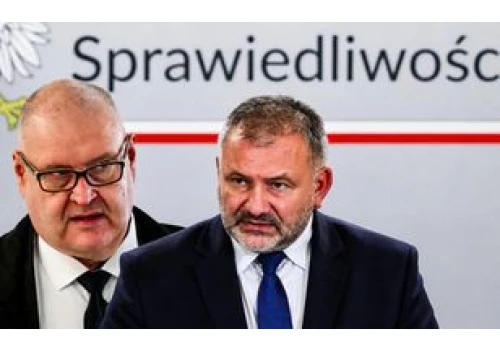 Żurek pytany o użycie służb w Trybunale. 