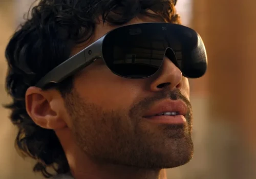 Cena Meta VR Glasses zwala z nóg. Meta proponuje „prywatne kino, stanowisko z wieloma monitorami i konsolę”