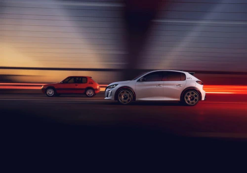 Peugeot mówi wprost, po co powstał E-208 GTi. Ma to sporo związku z silnikami PureTech