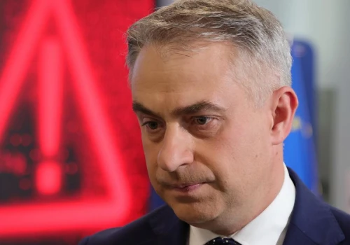 Pożar stacji Starlink na Mazowszu. Gawkowski mówi o wojnie hybrydowej
