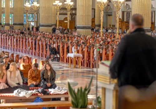 3 tysiące ósmoklasistów przyjechało do Lichenia. Młodzi rozmawiali o wolności i ważnych życiowych wyborach