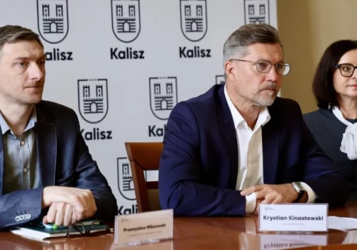 W kaliskim ratuszu dyskutowali o budowie S12