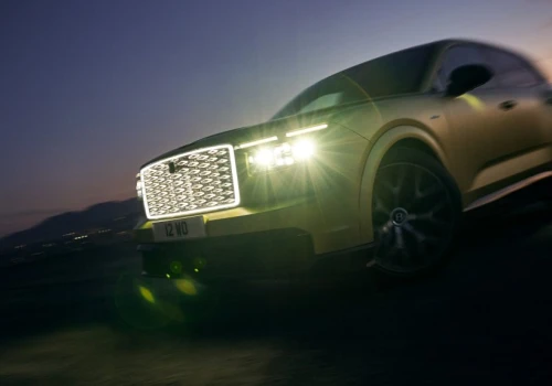 Najmocniejszy Bentley jest od teraz elektrykiem i ma wyznaczać przyszłość marki. Oto Torcal