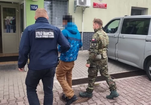 Deportacja Tunezyjczyka, który sforsował ogrodzenie wrocławskiego lotniska i wsiadł do samolotu