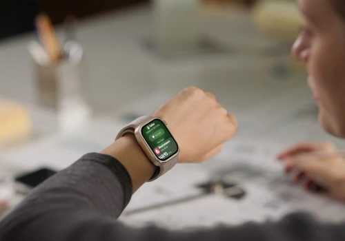 Huawei Watch D3 debiutuje w Polsce. Zmierzy ciśnienie i zrobi EKG. Znamy cenę