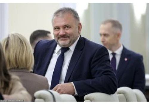 Przekręt w PISF. 