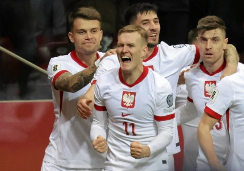 Bronią kadrowicza, który nie błyszczy w Ekstraklasie. 