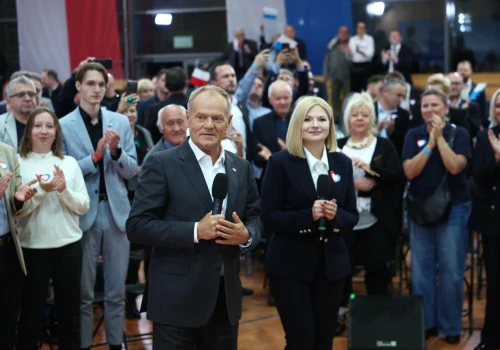 Tusk wsparł Piątkowską w Krakowie. 