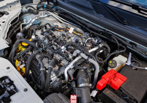 Benzyna po 8 zł, a ON po 9 zł? Dacia pokazuje, że elektryk nie jest jedynym wyjściem