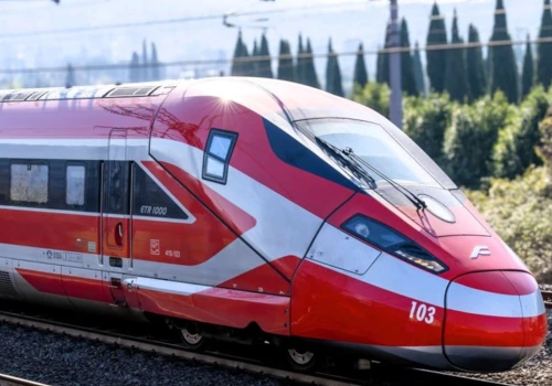 Hitachi prezentuje superszybki pociąg w Berlinie. Może pojawić się w Polsce