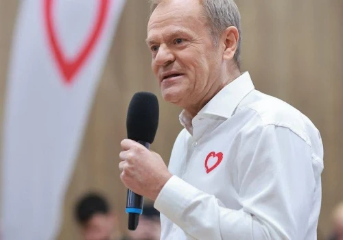 „Czy mogę być naprawdę niezależną kandydatką?”. Tusk zdradził, o co zapytała go Piątkowska