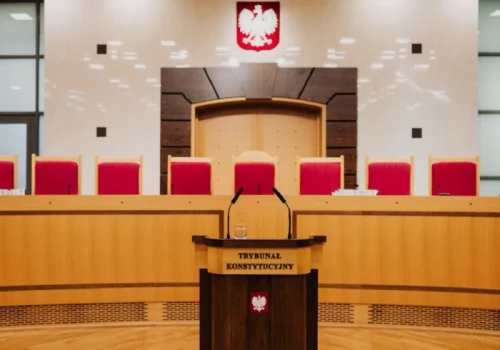 Sędzia TK o incydencie z udziałem pracownika TV Republika i kamerzysty. „Prawie na nas napadli”