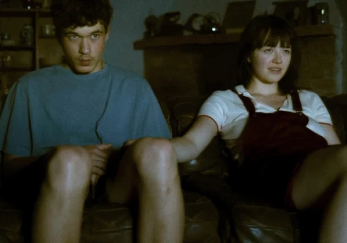 „SICK” igra z tabu kazirodztwa i lękiem przed dorosłością. Czy to najbardziej niepokojący film tegorocznego festiwalu w Gdyni?