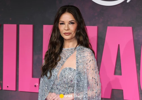 57-letnia Catherine Zeta-Jones olśniła na premierze. Postawiła na transparentną kreację