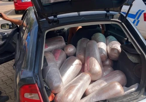 Ponad 600 kilogramów kebabu bez chłodzenia. Celnicy odkryli transport niezgodny z normami