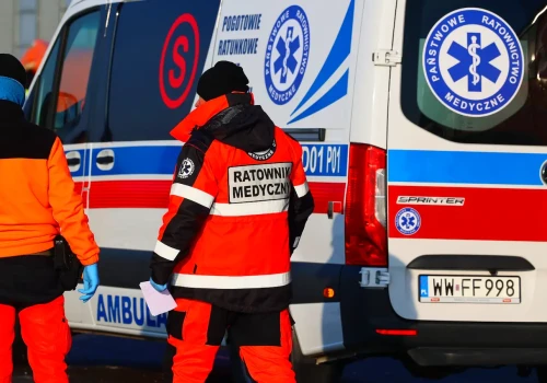 Rząd ostrzega: szpitale mogą być przeciążone. W takich sytuacjach trzeba będzie poradzić sobie samemu