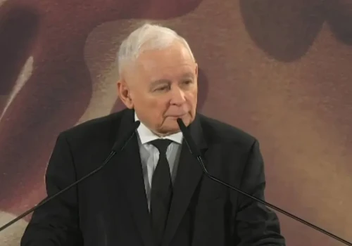 Kaczyński o obronności Polski: „Program został zatrzymany”. Padły mocne słowa o armii