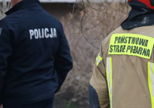 Pożar stacji Starlink w Woli Krobowskiej. Żurek mówi o dywersji, prokuratura prowadzi śledztwo