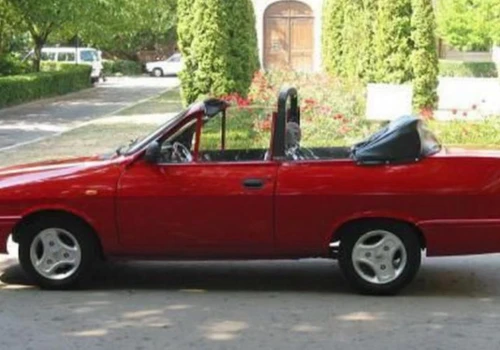 Możesz kupić starą Dacię w wersji cabrio. Tego nie odzobaczysz