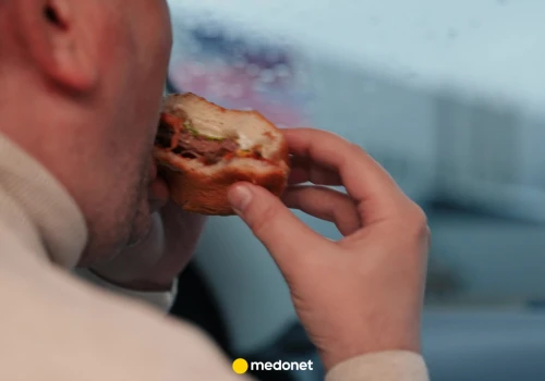 Jak często i w jakim wieku należy sprawdzać poziom cholesterolu? Kardiolog wyjaśnia