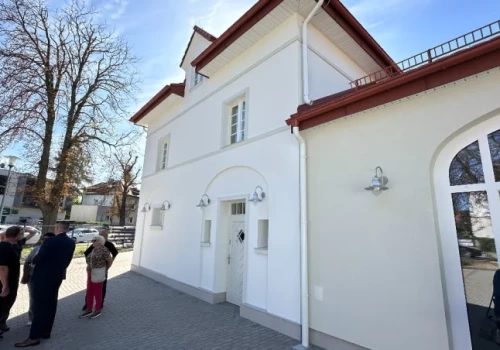 Dawną stajnię zamienili w Salę Królestwa. Wrocławscy Świadkowie Jehowy zaprosili nas do środka
