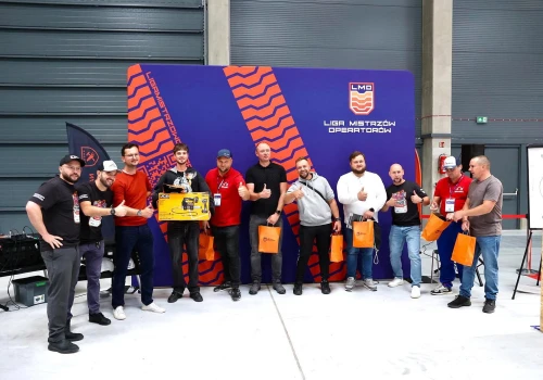 Mini Crane Operator Challenge na WinDoGlass. Tu liczyły się precyzja i opanowanie