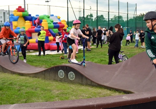 Nowy skatepark w Malborku przyciąga młodzież
