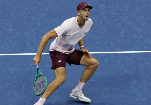 ATP w Chengdu: Hubert Hurkacz - Lloyd Harris. Relacja live i wynik na żywo