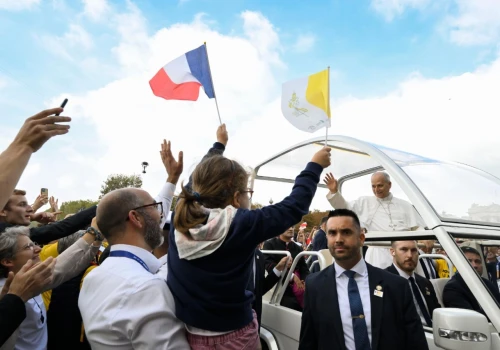 Ponad milion wiernych na spotkaniach z Leonem XIV w Paryżu