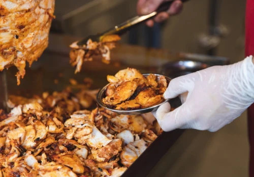 Tak oszukuje nas branża gastronomiczna. Test kebabów ujawnił prawdę