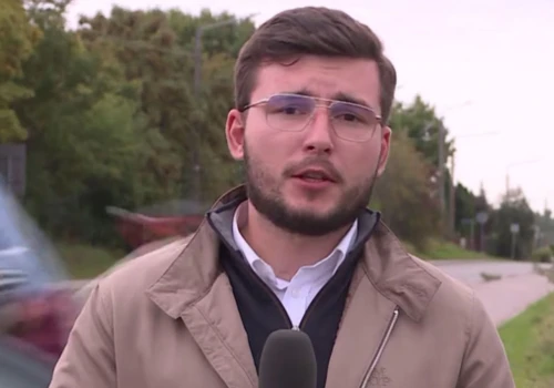 Wstrząsające sceny w TVP podczas relacji na żywo. Nagle rozległ się huk i krzyk, dramat za plecami reportera