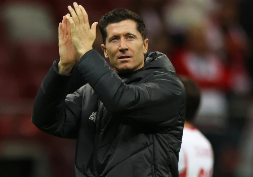 Tak Lewandowski zachowuje się w szatni