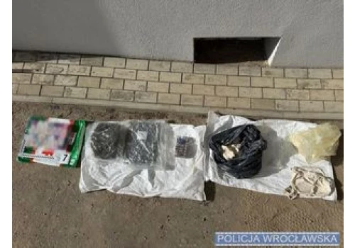 Diler z wrocławskiego Trójkąta. Miał w piwnicy ponad 7,5 kg narkotyków