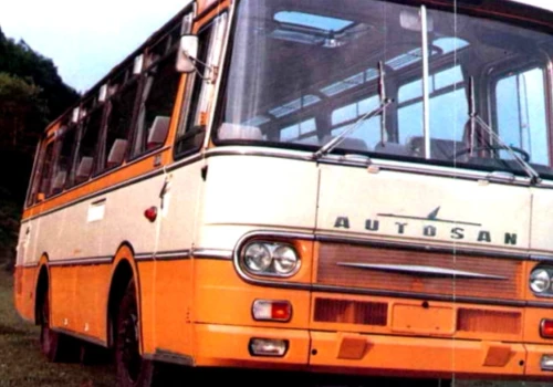 Autosan przedstawił nowy autobus. Wygląda kontrowersyjnie, ale nawiązuje do legendy