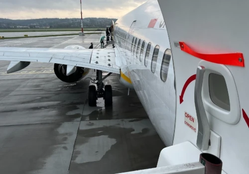 Nie fikaj na lotnisku i w samolocie. Mandat wzrośnie dziesięciokrotnie
