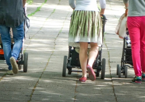 Coraz mniej dzieci w Polsce. Nadchodzące dekady przyniosą zmiany