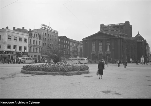 Katowice na starych zdjęciach. Tak wyglądało centrum miasta