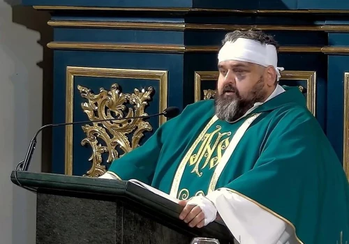 Ranny w ataku ksiądz Adrian przebaczył sprawcy. „Proszę was, abyście nie winili narodu”